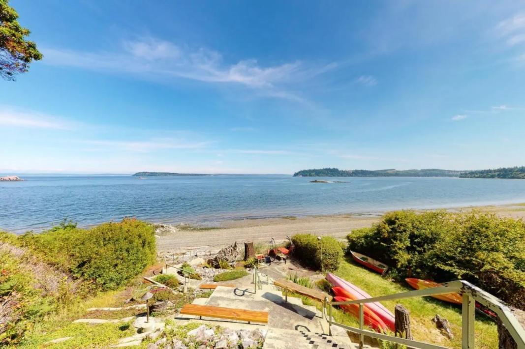Puget Sound Chic Romantic Cottage With Private Beach Access & Gated Entry Port Ludlow Dış mekan fotoğraf